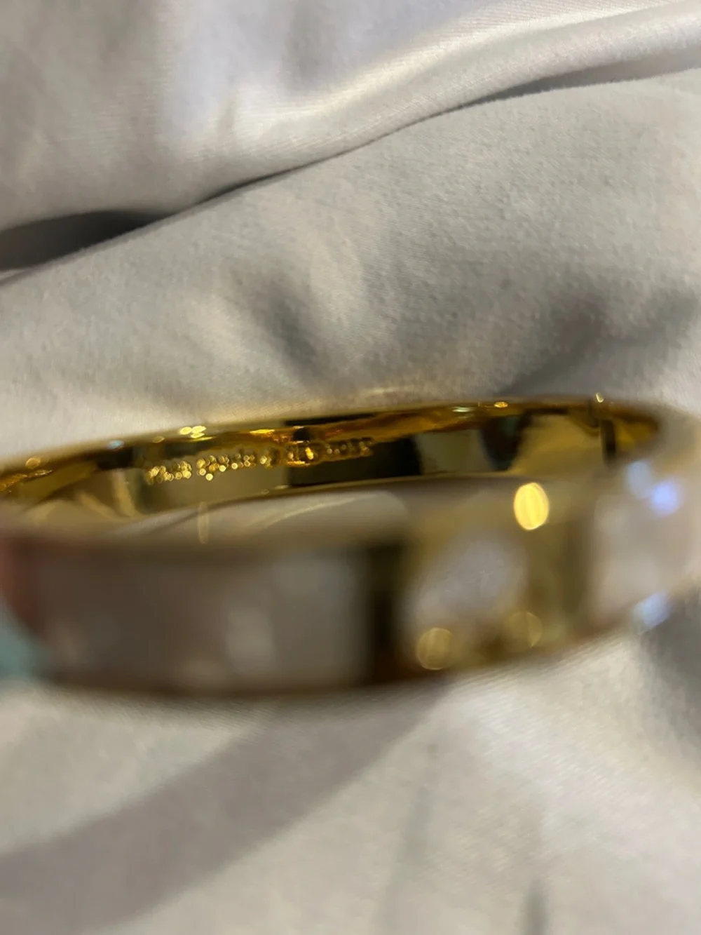 kate spade Gold-tone Bangle White Mother-of-Pearl sophisticated dainty cute - Picture 3 of 10